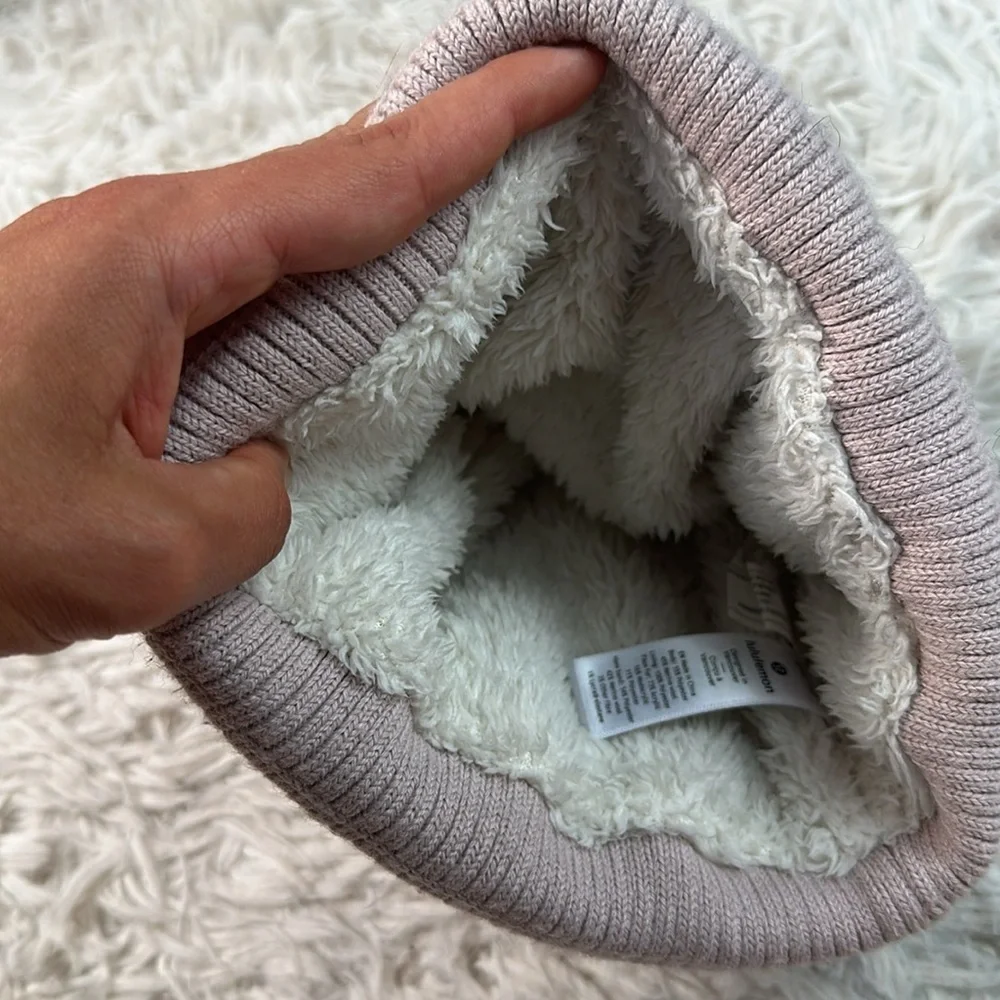 Lululemon Sherpa Weave Pom Beanie Porcelain Pink